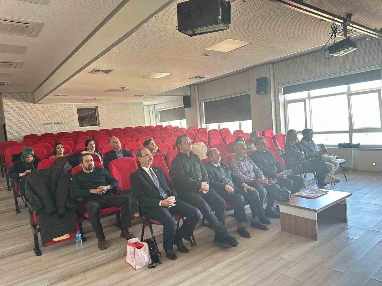 Afyonkarahisar İl Milli Eğitim Müdürlüğü koordinasyonunda düzenlenen Öğretmen Akademileri-Edebiyat Akademisi