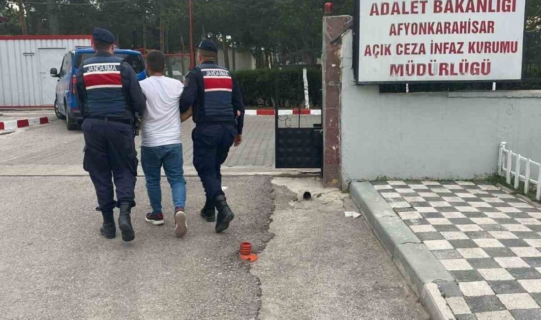 Afyonkarahisar İl Jandarma Komutanlığı, hakkında kesinleşmiş hapis cezası bulunan bir