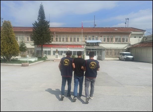 Eskişehir’de, hırsızlık suçundan 18 yıl hapis cezası ile aranan şahıs