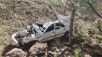 Kütahya’nın Hisarcık ilçesinde otomobilin şarampole yuvarlanması sonucunda 1 kişi yaralandı.