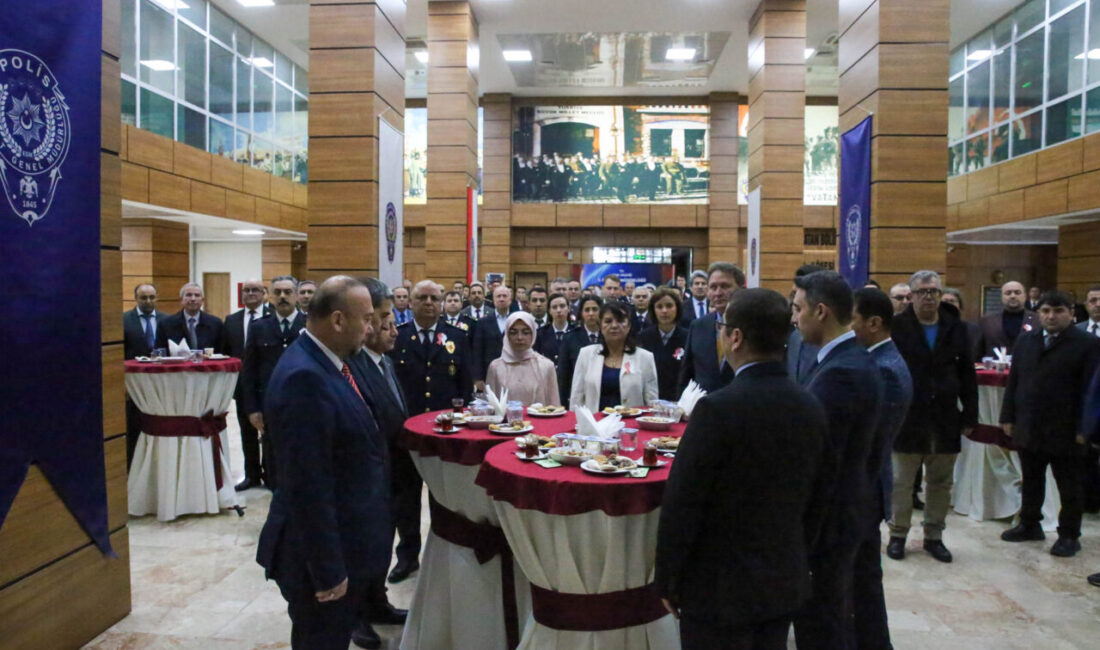 - "Türk Polis Teşkilatı, 100'den fazla ülkede o ülkenin polis
