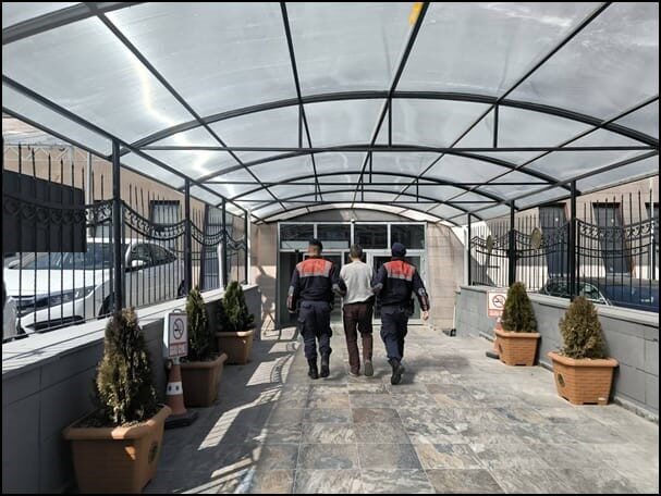 Eskişehir’deki İnşaat Hırsızlığı Afyonkarahisar’da Çözüldü: Şüpheli Yakalandı, Malzemeler Teslim Edildi