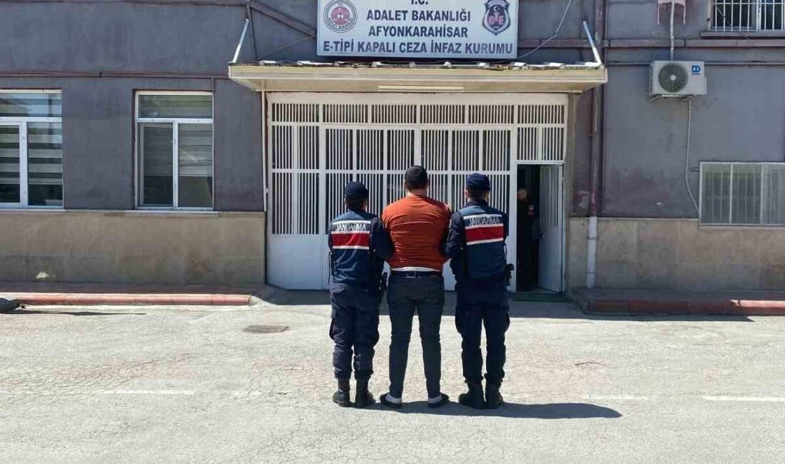 Afyonkarahisar’da, kasten yaralama suçundan 6 yıl hapis cezası ile aranan