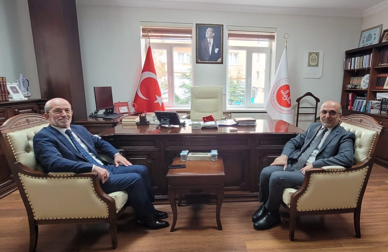 Afyonkarahisar’da düzenlenecek seminer için kente gelen Diyanet İşleri Başkanlığı Din