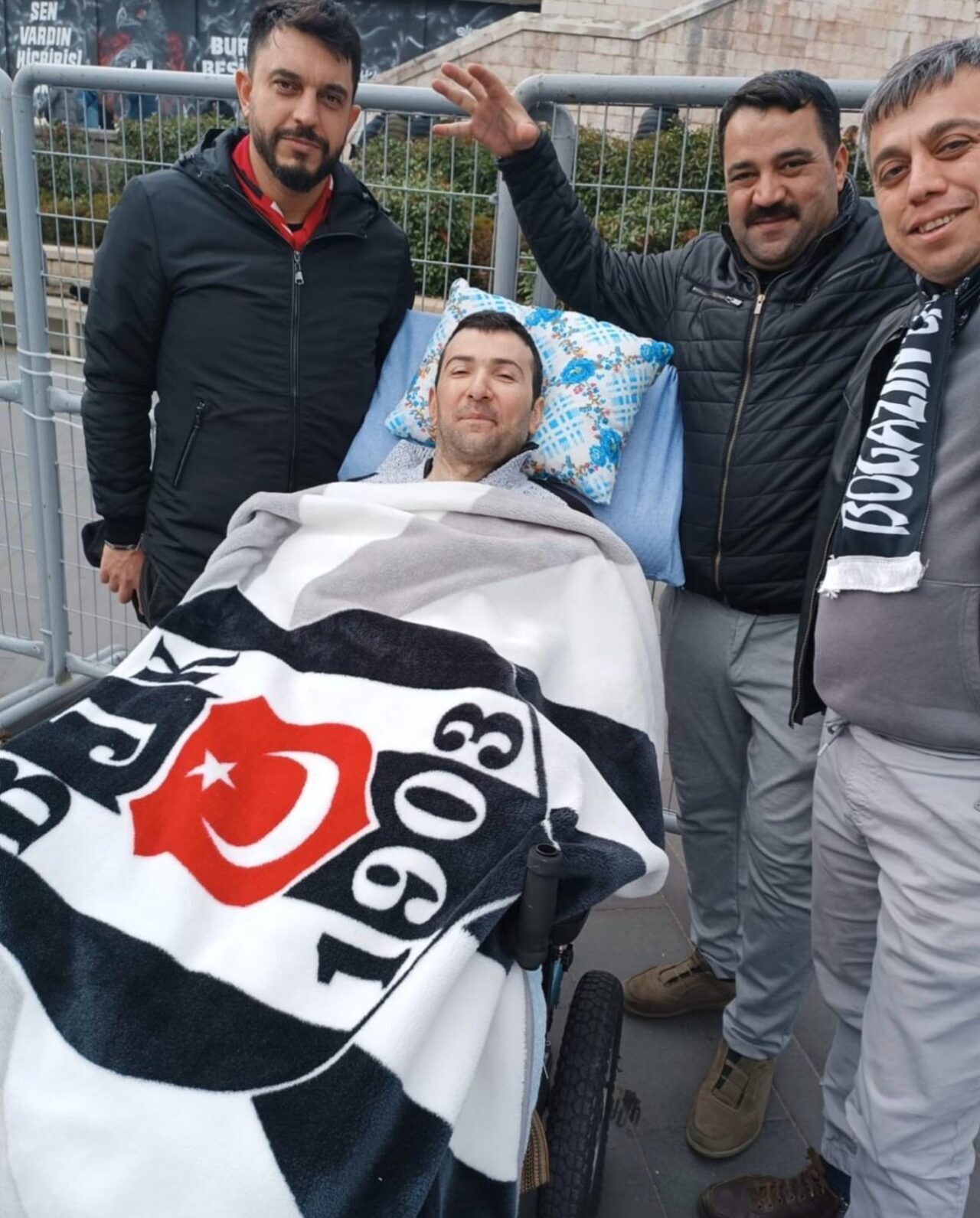 AFYONKARAHİSAR (AA) – Afyonkarahisar'da geçirdiği trafik kazası sonucu yatağa bağımlı