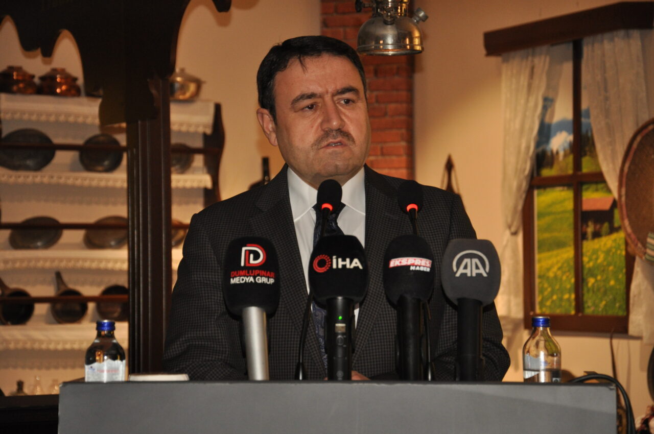 KÜTAHYA (AA) – Kütahya’da, “Cumhuriyetin Işığında Anadolu’nun Kültürel Mirasına Yolculuk”