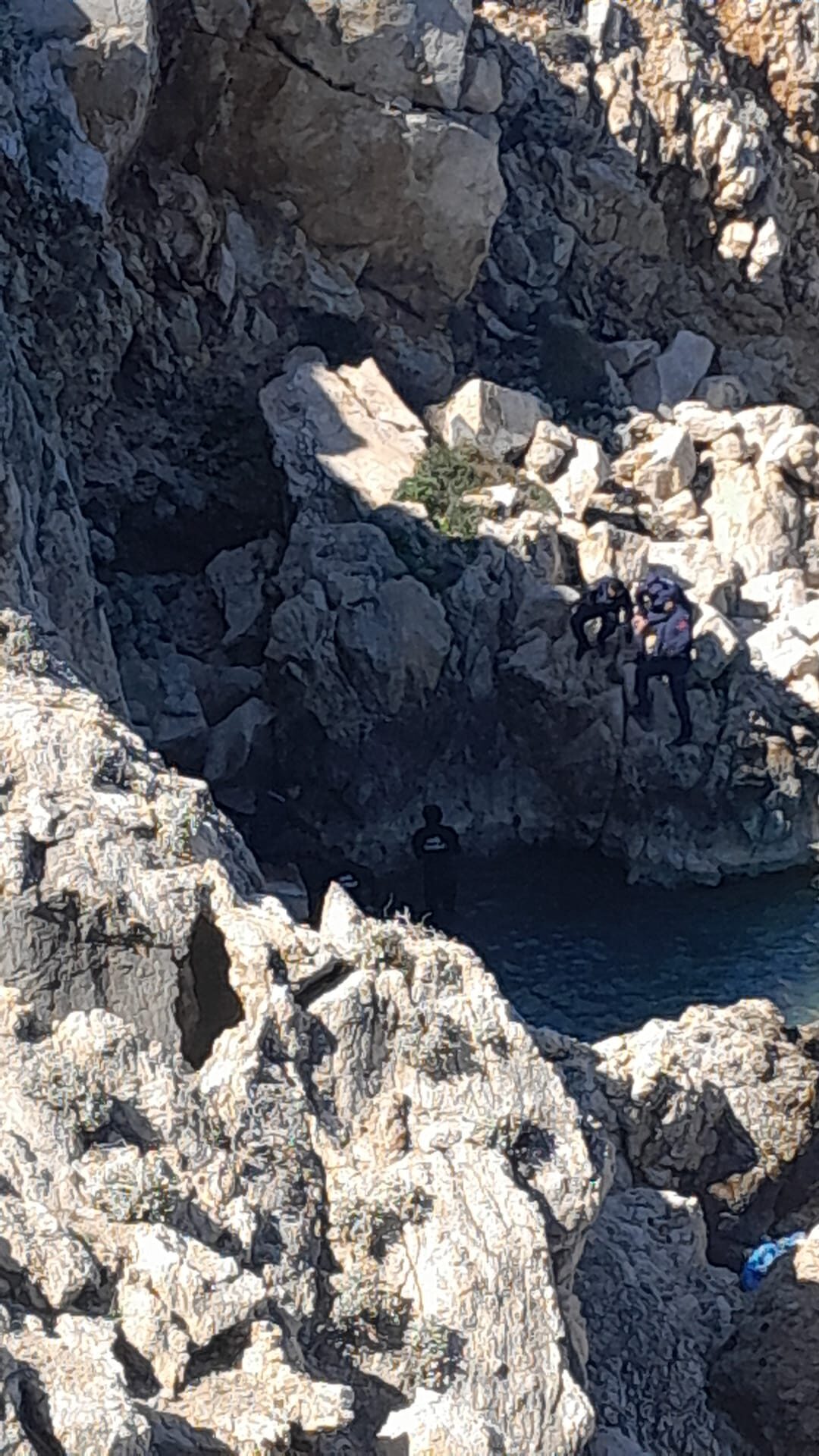 Balık avladığı tekneden denize düşen Enver Gencel’in (62) bulunması için