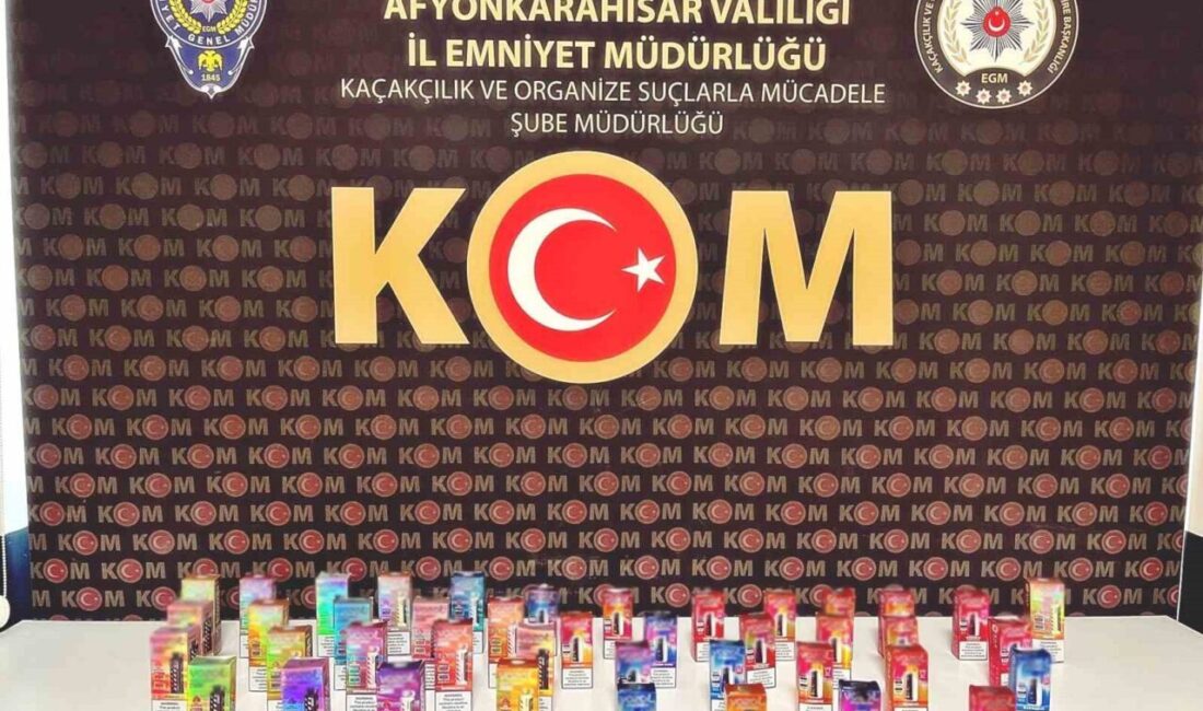 Afyonkarahisar’da polis ekiplerinin dikkati, kaçakçılığı bir kez daha ortaya çıkardı.