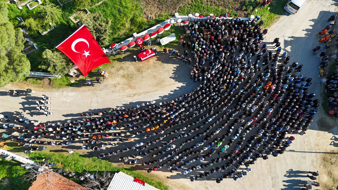 Şırnak'ın Cizre ilçesinde kazaya müdahale ederken başka bir aracın çarpmasıyla