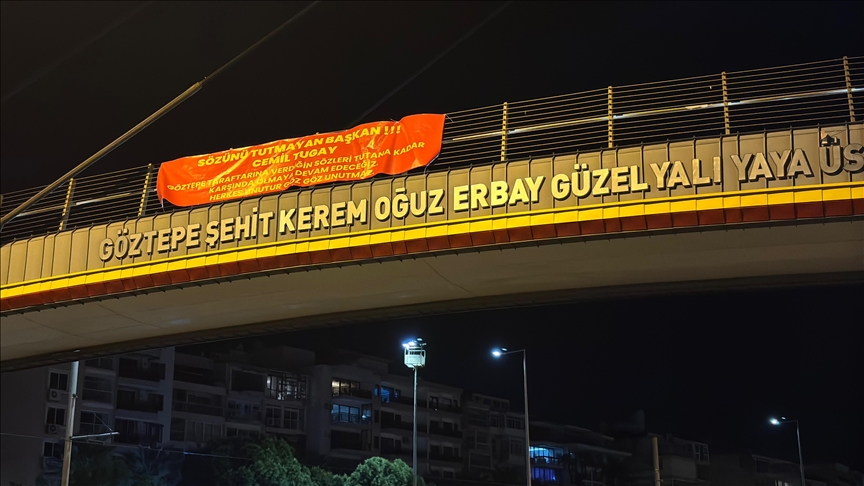 Trendyol Süper Lig ekiplerinden Göztepe'nin taraftar grupları, İzmir Büyükşehir Belediye