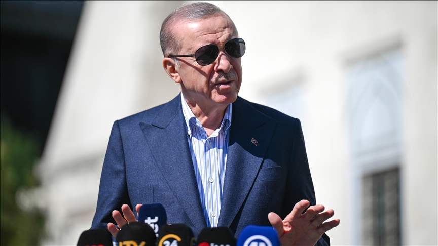 Cumhurbaşkanı Recep Tayyip Erdoğan, boykot çağrılarına ilişkin, "2 Nisan'da AVM'ler