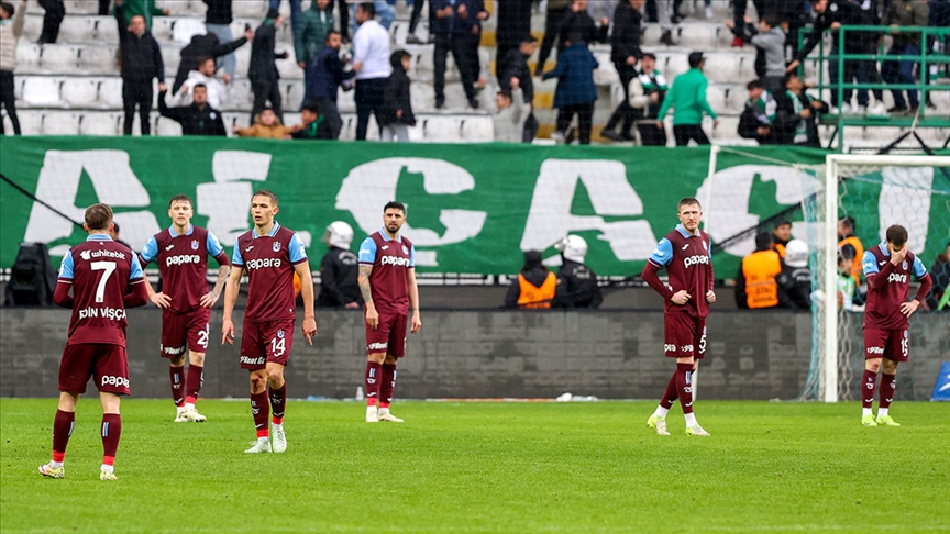 Bordo-mavililer, ligde Abdullah Avcı, İhsan Derelioğlu, Şenol Güneş ve Fatih