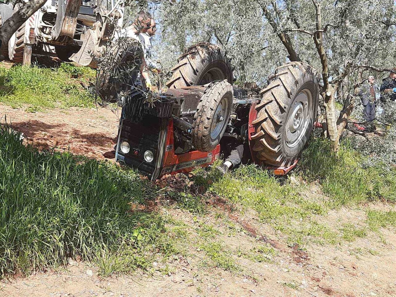 Bilecik’in Osmaneli ilçesinde meydana gelen traktör kazasında bir kişi hayatını