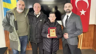 İsveç'in başkenti Stockholm'deki Upplands Vasby bölgesinin Prastgardsvegen Mahallesi'ndeki bir apartmanda