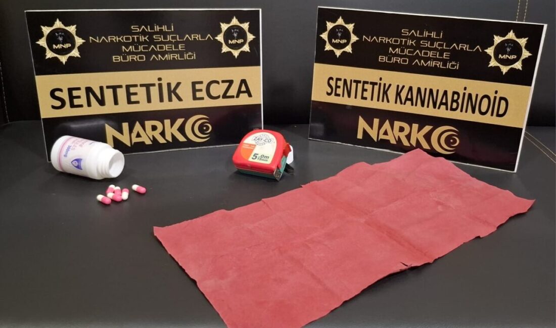 Manisa'nın Salihli ilçesinde uyuşturucuyla yakalanan şüpheli tutuklandı.