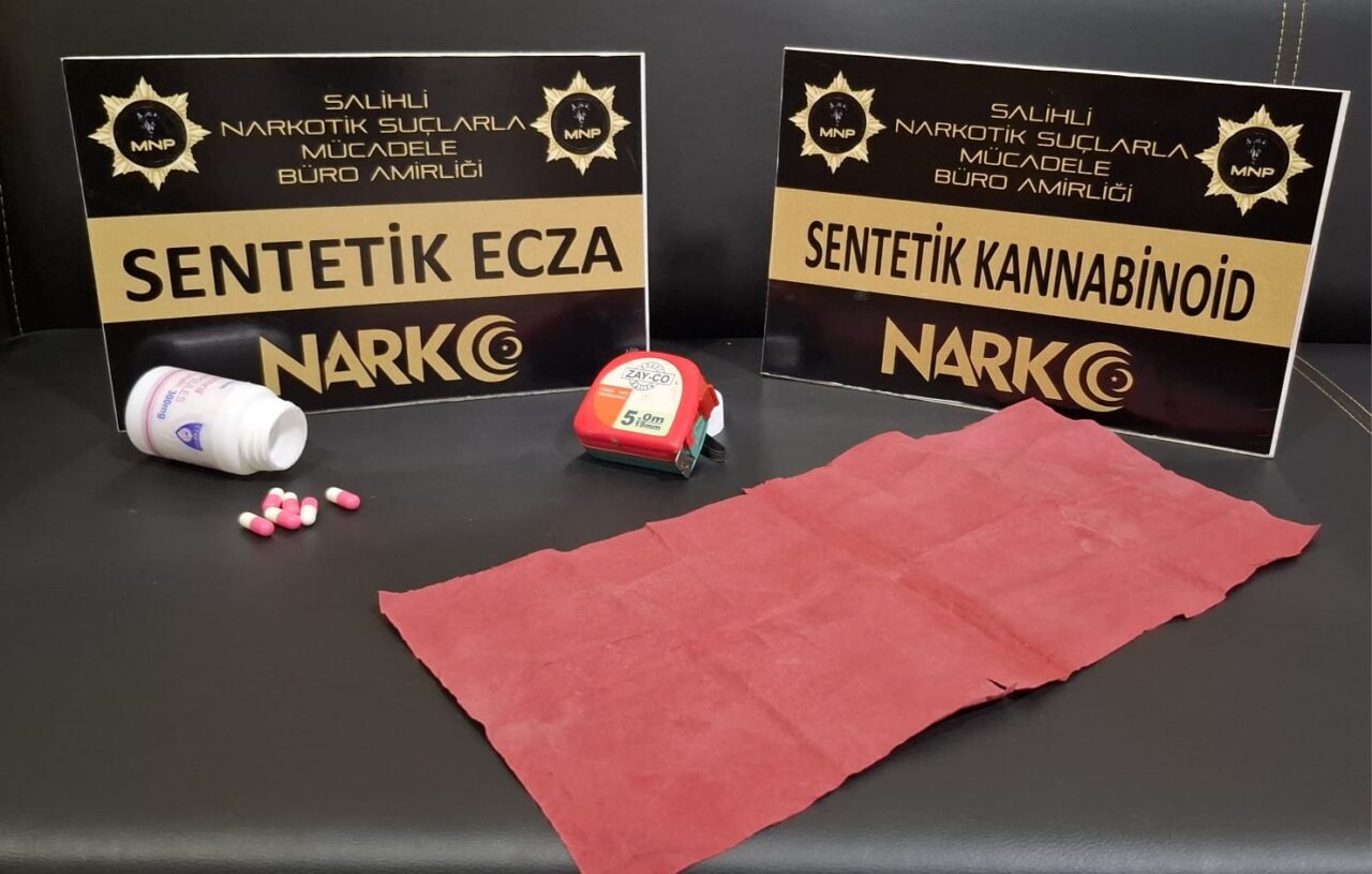 Manisa'nın Salihli ilçesinde uyuşturucuyla yakalanan şüpheli tutuklandı.