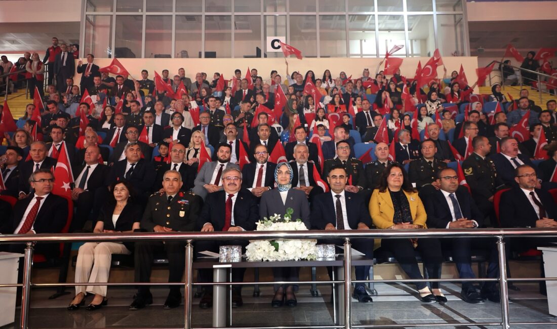 Afyonkarahisar’da 19 Mayıs Atatürk’ü Anma, Gençlik ve Spor Bayramı büyük