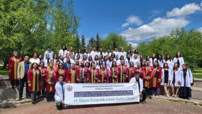 AFSÜ Eczacılık Fakültesi 2024-2025 Akademik Yılı Beyaz Önlük Giyme Töreni,