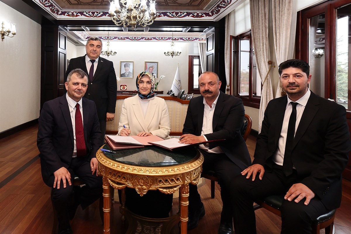 Afyonkarahisar, hayırseverlerin destekleriyle yeni yatırımlar kazanmaya devam ediyor. Hayırseverlerin desteğiyle