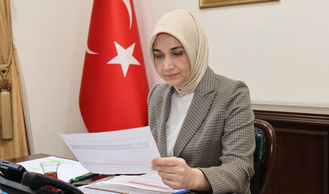 Afyonkarahisar Valisi Doç. Dr. Kübra Güran Yiğitbaşı, İçişleri Bakanı Ali