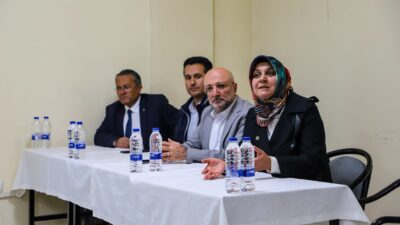 İhsaniye’de vatandaşlarla görüşen AK Parti Afyonkarahisar İl Başkanı Turgay Şahin,
