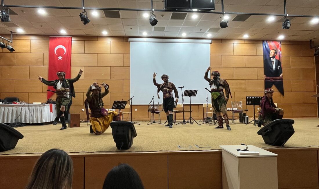 Afyonkarahisar Devlet Hastanesi, 12-18 Mayıs Hemşireler Haftası dolayısıyla eğlence düzenledi.