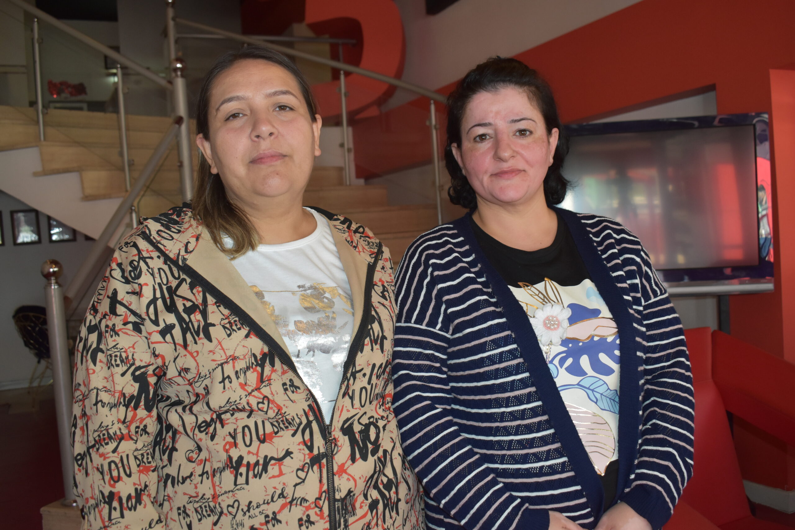 Afyonkarahisarlı emekli hemşire Zeliha Kösa ile İzmir’de yaşayan Seher Erdinç,