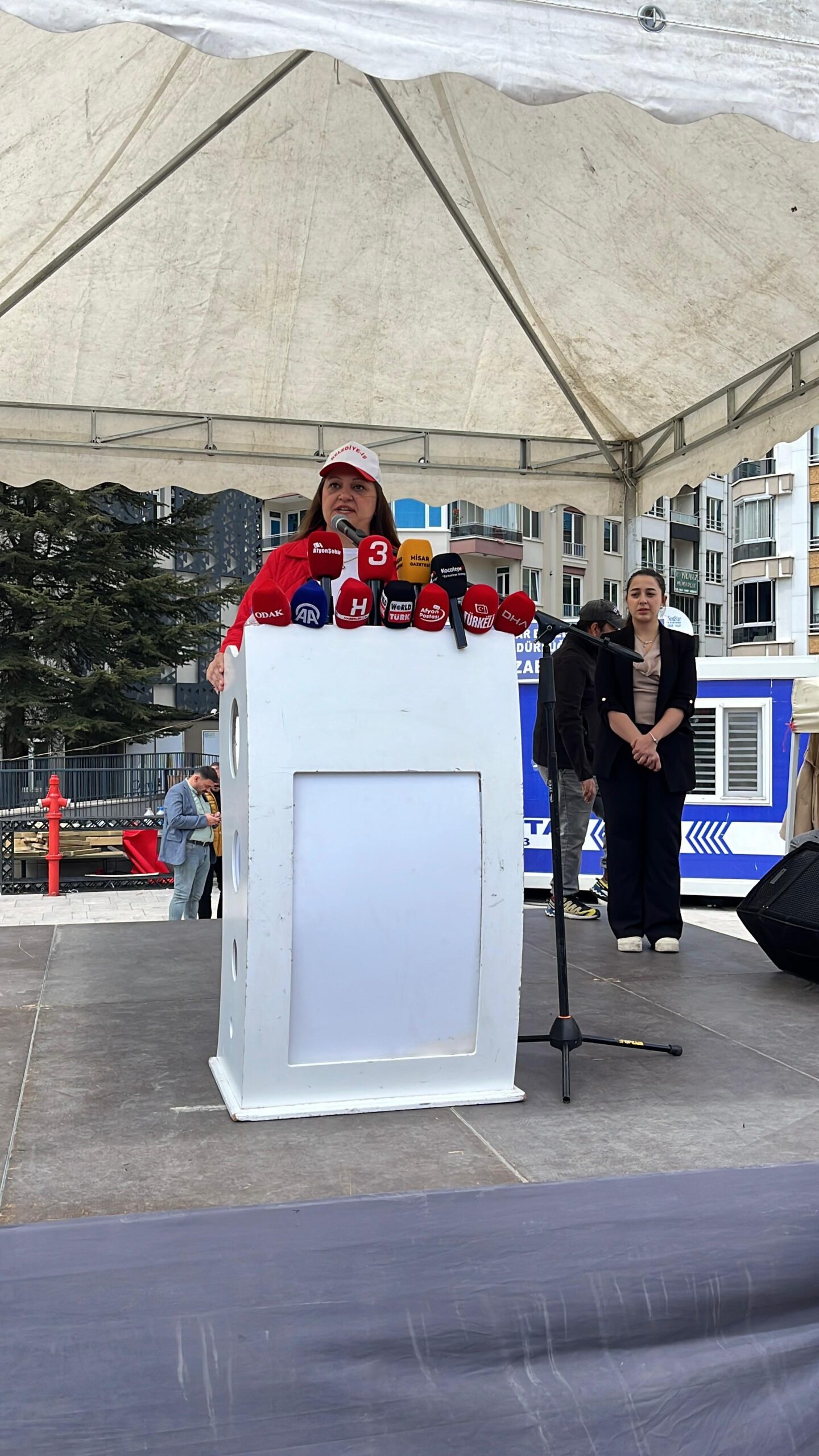 1 Mayıs İşçi Bayramı Afyonkarahisar’da da kutlandı. Kutlamalar için Ali