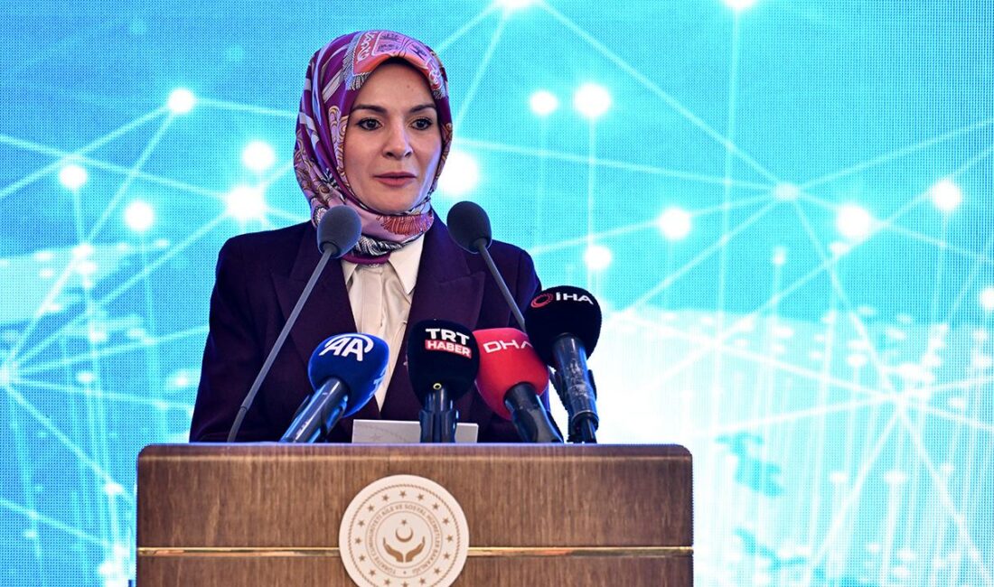 Aile ve Sosyal Hizmetler Bakanı Mahinur Özdemir Göktaş, çocukların sosyal