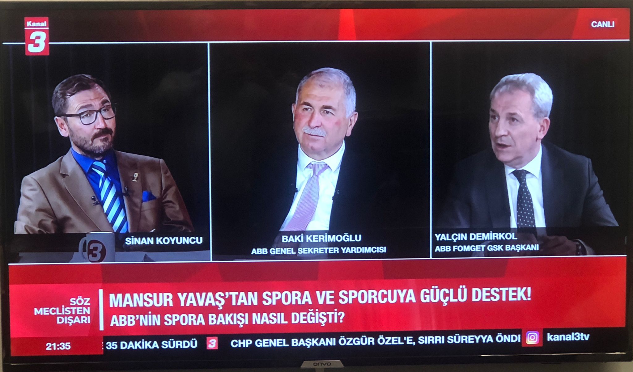 Sinan Koyuncu’nun hazırlayıp sunduğu “Söz Meclisten Dışarı” programının bu haftaki