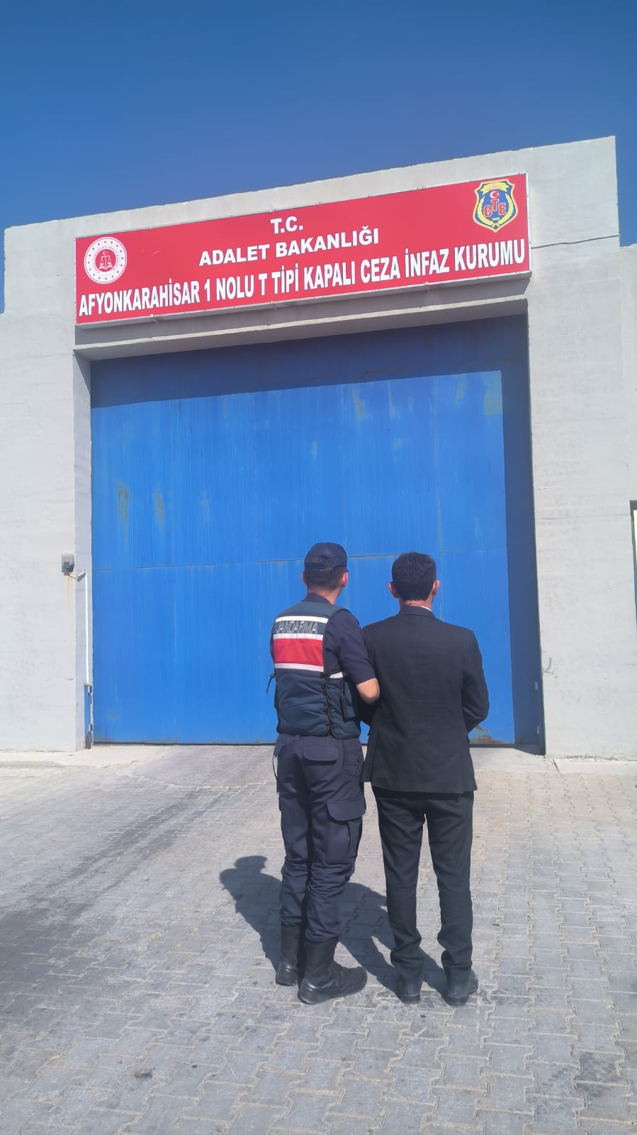 Afyonkarahisar İl Jandarma Komutanlığı ekipleri tarafından yürütülen önleyici kolluk devriyesi