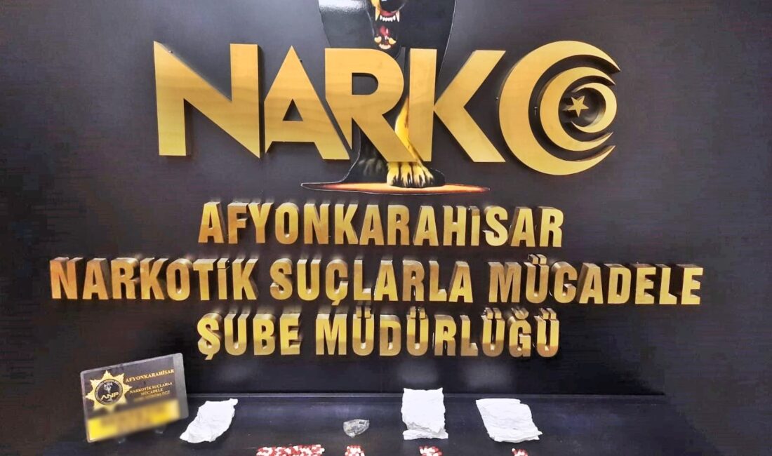 Afyonkarahisar İl Emniyet Müdürlüğü, uyuşturucuyla mücadele kapsamında sokak satıcılarına yönelik