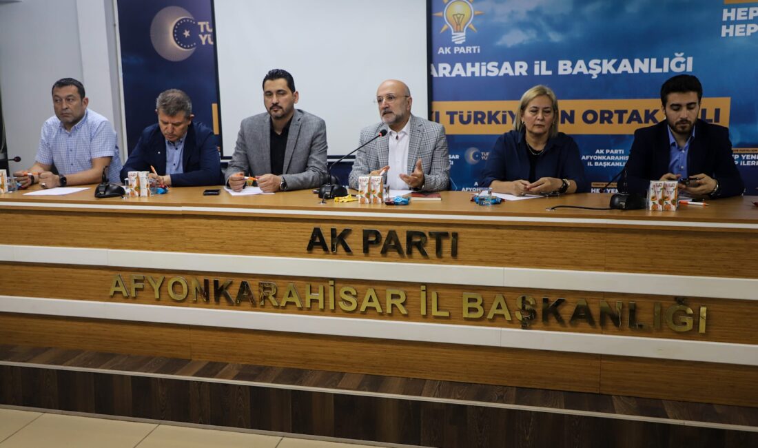 
AK Parti Afyonkarahisar İl Başkanı Turgay Şahin, İlçe Danışma Toplantısı’nda