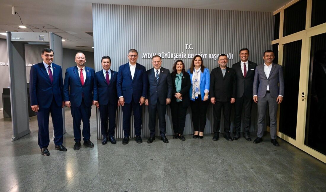 
CHP’li Ege Bölgesi Belediye Başkanları Aydın Büyükşehir Belediye Başkanı Özlem