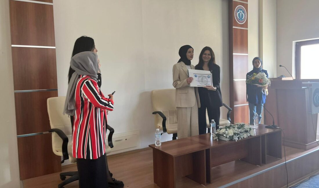 Afyon Kocatepe Üniversitesi Afyon Meslek Yüksekokulu, dijital dönüşümün hızla etkilediği