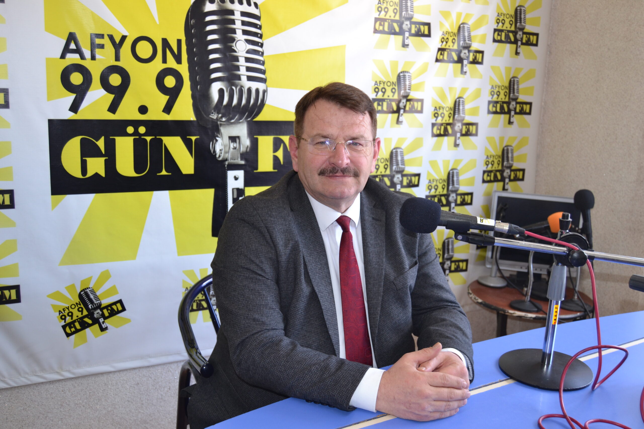 Gün FM’de Sosyal Güvenlik Haftası nedeniyle düzenlenen yayının konuğu Sosyal