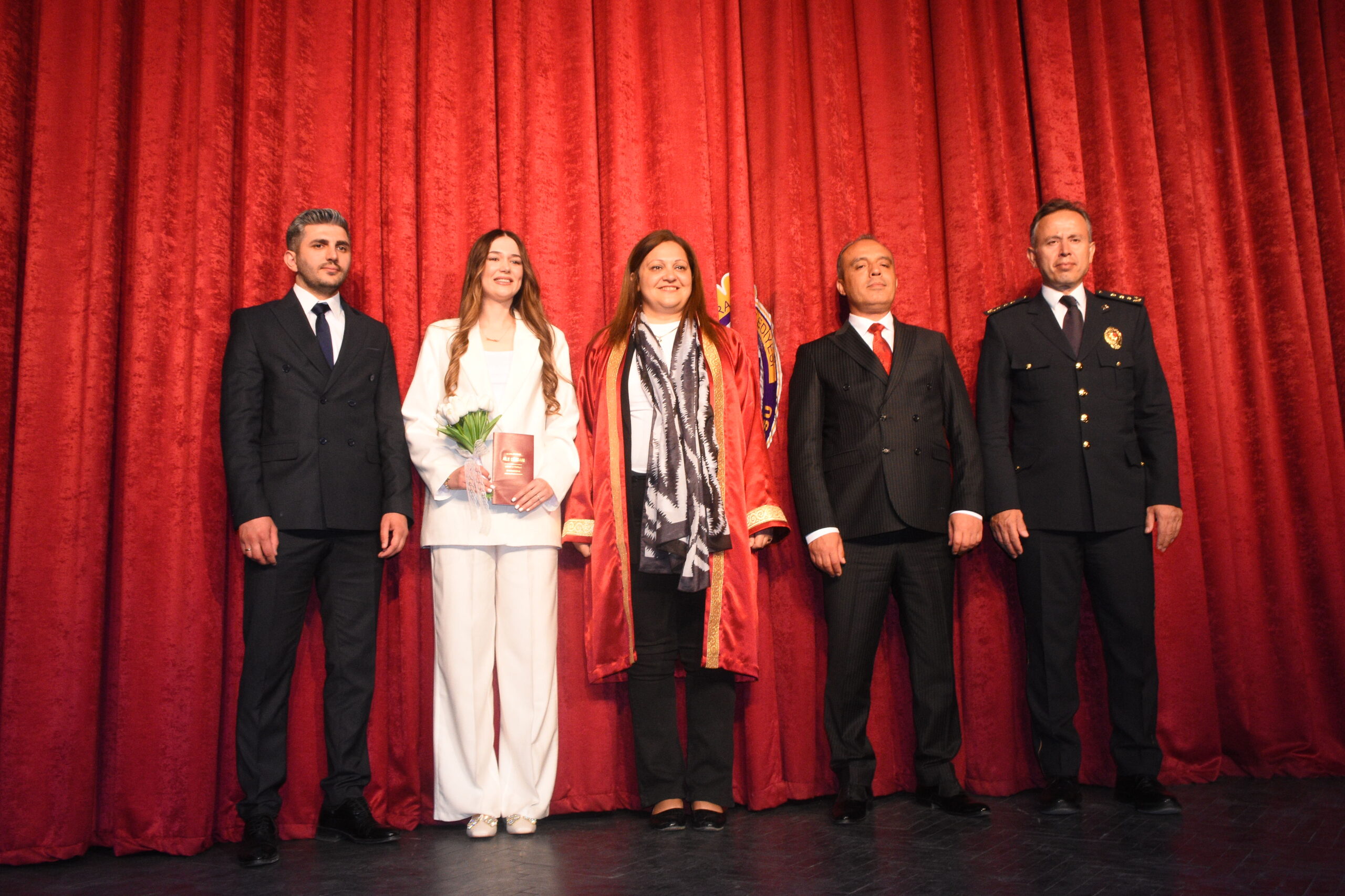 Evliliğe ilk adımı atacak çok sayıda çiftin nikah günü olarak