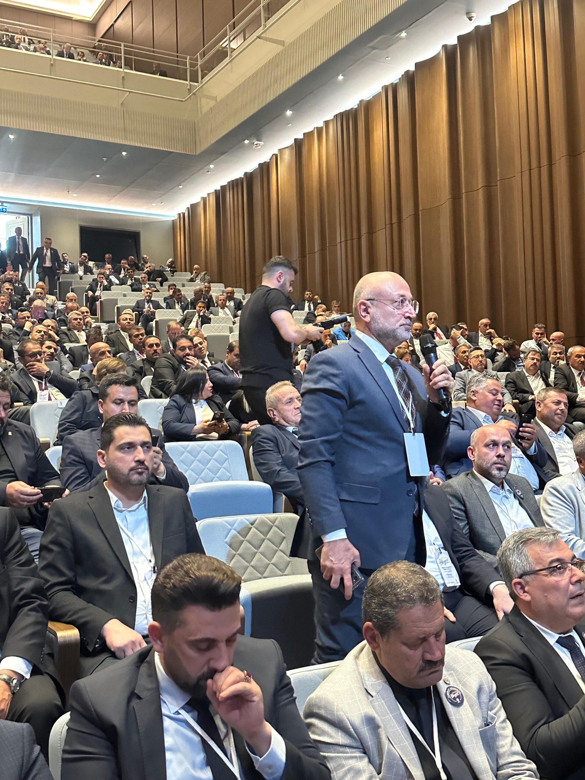 Teşkilat Akademisi ve Liderlik Okulu” programına katılan AK Parti Afyonkarahisar