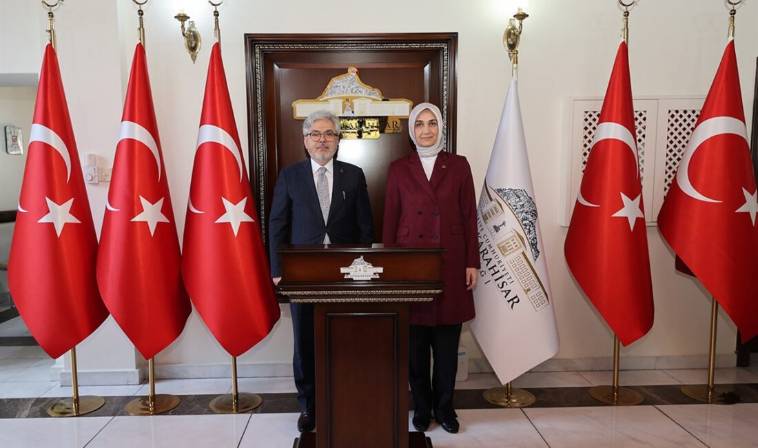 Afyonkarahisar Öğretmen Akademileri Kapanış Programı’na katılmak üzere Afyonkarahisar'da bulunan Milli