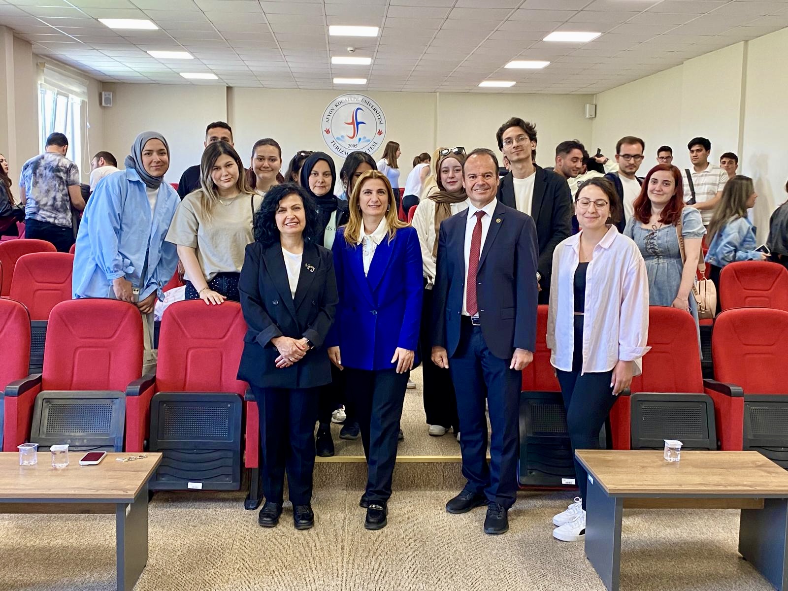 Afyon Kocatepe Üniversitesi (AKÜ) Turizm Fakültesi’nin 20. yıl etkinlikleri kapsamında,