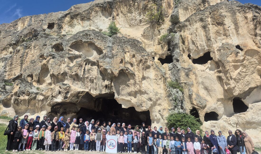 Beyyazı Belediye Başkanı Asım Altıntaş, Anneler Günü'nü özel bir etkinlikle