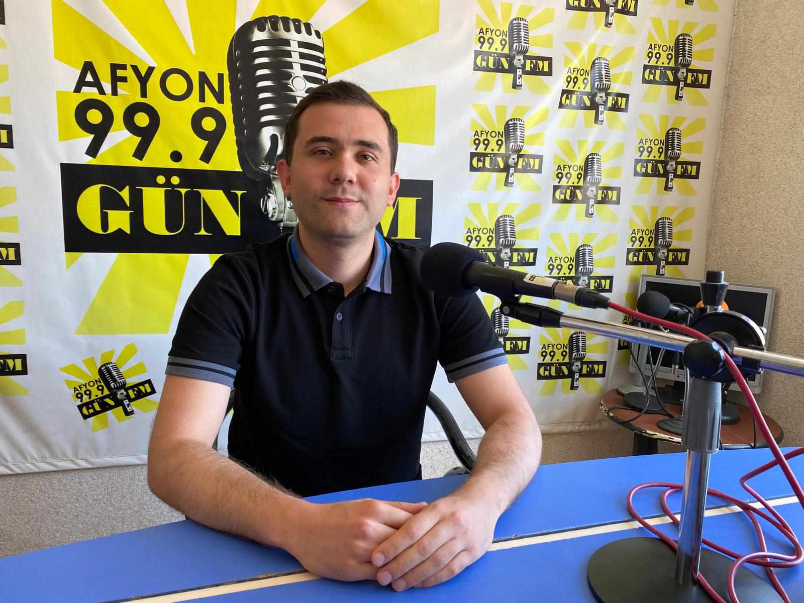 Afyon Kocatepe Üniversitesi (AKÜ) ve Gün FM iş birliğinde süren