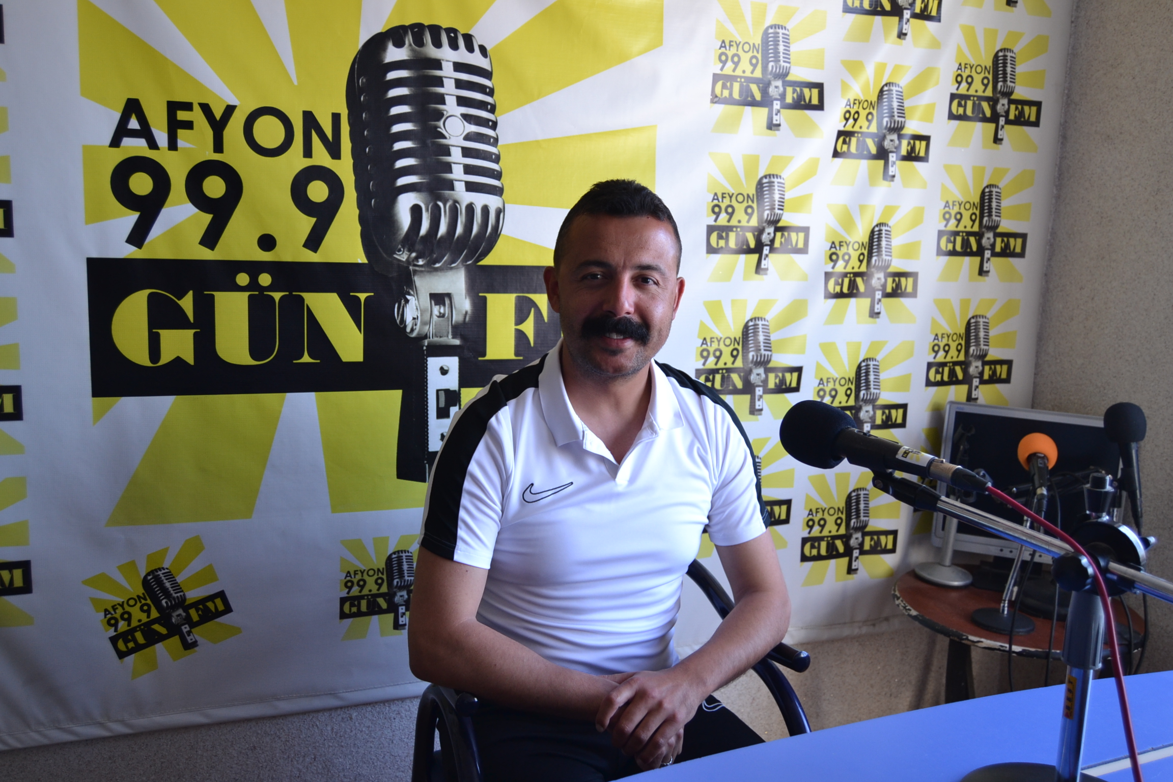 Afyon Kocatepe Üniversitesi (AKÜ) ve Gün FM iş birliğinde süren