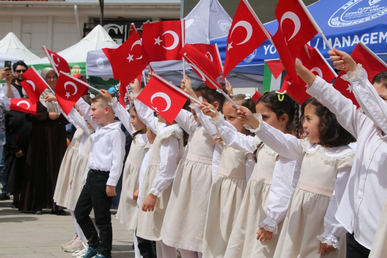 Kütahya’da 4-6 yaş grubu Kur’an kursu öğrencileri için yılsonu programı