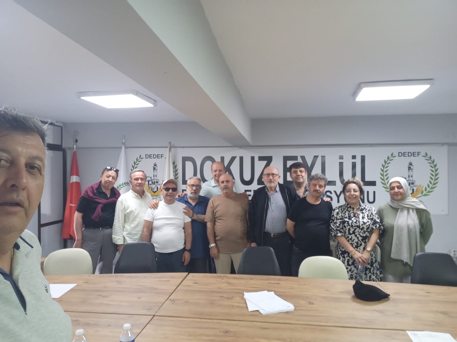 Bolvadinliler Sosyal Yardımlaşma ve Dayanışma Derneği Genel Kurulu yapıldı. Yönetim
