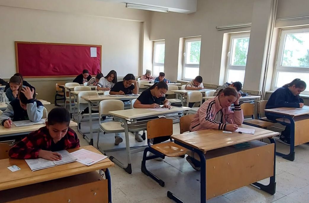 Anadolu Gençlik Derneği (AGD) tarafından her yıl düzenlenen ‘Ortaokullu Gençler
