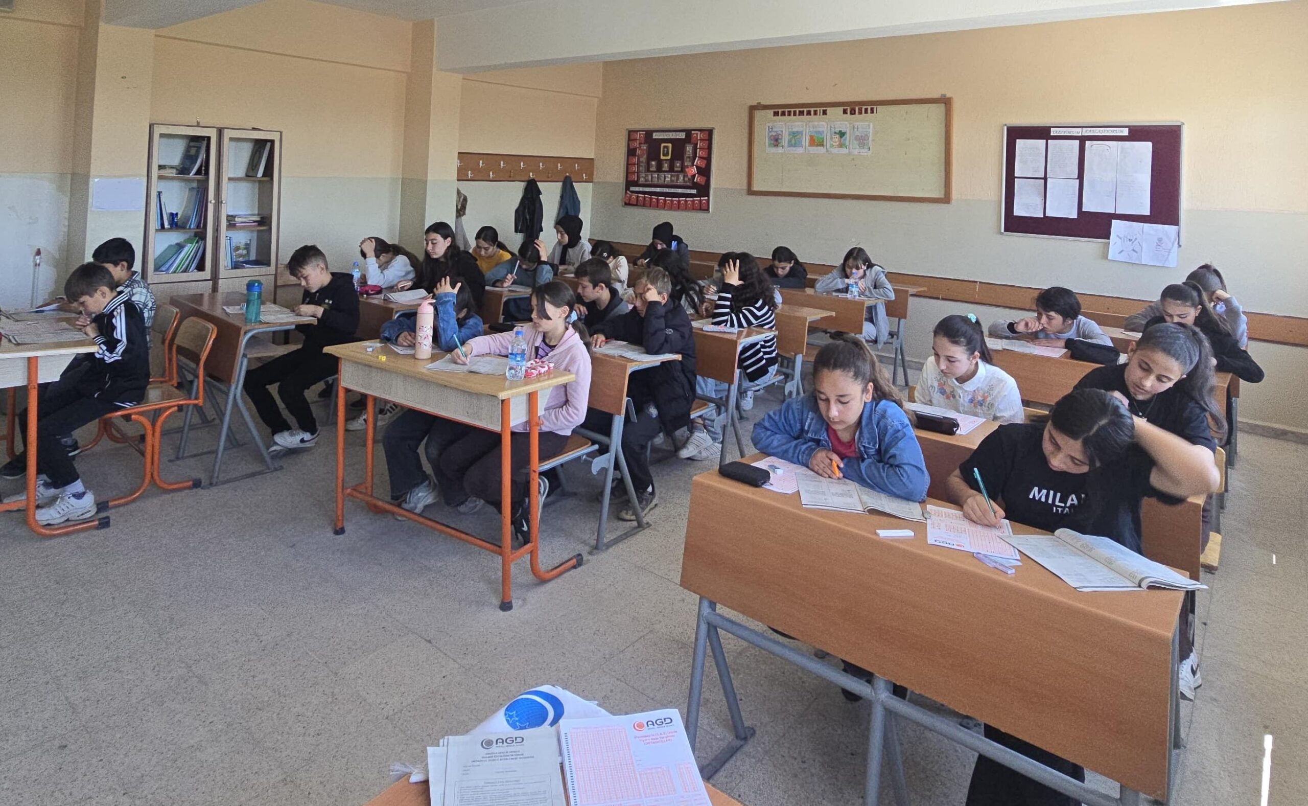 Anadolu Gençlik Derneği (AGD) tarafından her yıl düzenlenen ‘Ortaokullu Gençler