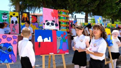 Dinar Halk Eğitim Merkezi’nde düzenlenen sergi, geniş bir katılımla gerçekleştirildi.