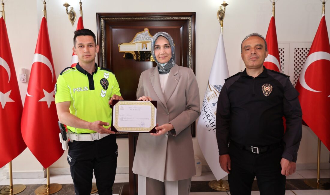   Vali Doç. Dr. Kübra Güran Yiğitbaşı, Karayolu Trafik Haftası