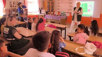 Yeşilay Afyonkarahisar Şubesi Kadınlar Komisyonu tarafından Sandıklı ilçesinde "Hayalimdeki Oyuncak